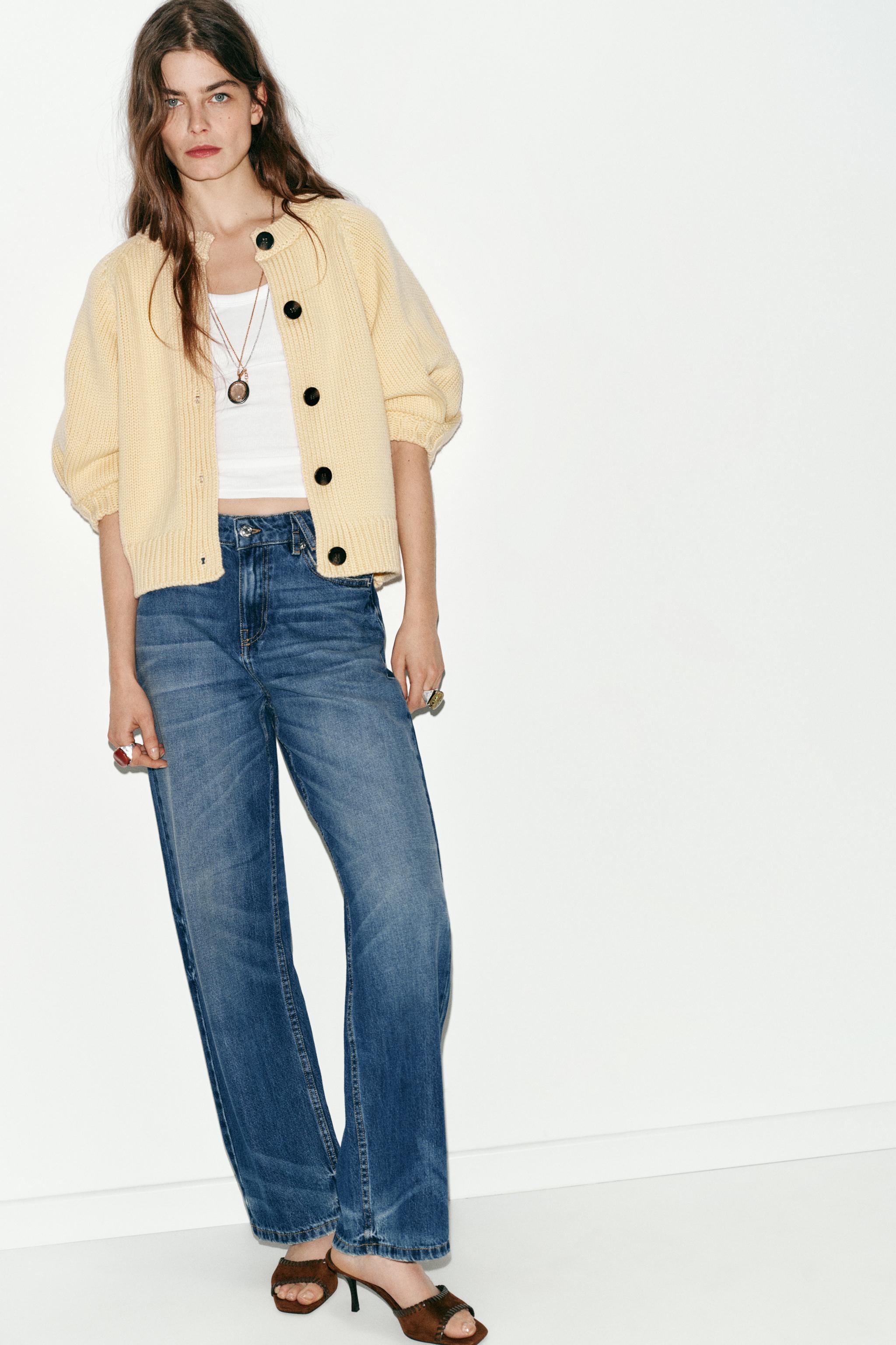 CARDINGAN WITH PUFF SLEEVES
